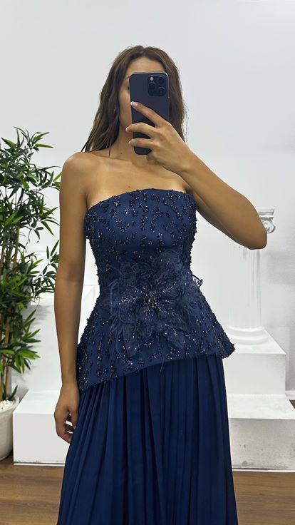 Abito da sera plissettato senza spalline blu navy