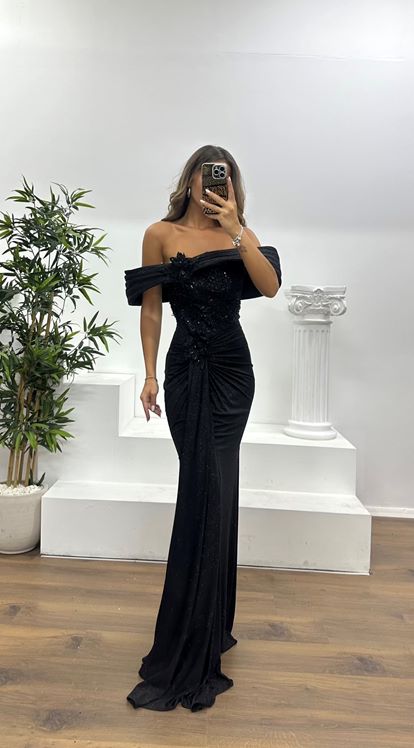 Siyah Kayık Yaka Abiye Elbise