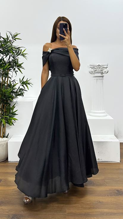 Siyah Kayık Yaka Midi Abiye Elbise