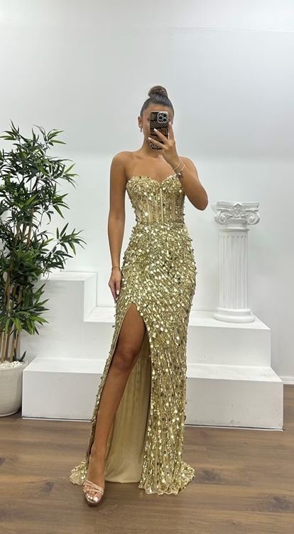 Gold Straplez Özel İşlemesi Abiye Elbise