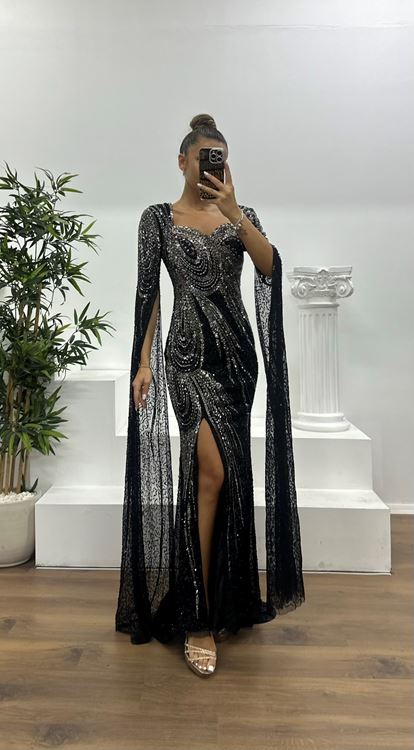 Vestido de noche especial bordado a mano con detalle de mangas en color antracita