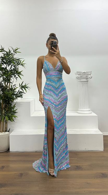 Vestido de noche especial bordado a mano con tirantes de cuerda azul claro