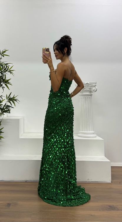 Zümrüt Straplez Özel İşlemesi Abiye Elbise