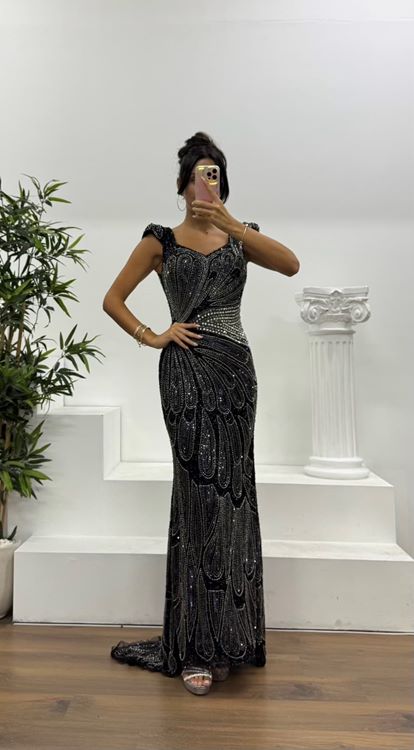 Abito da sera speciale nero e argento a maniche corte  ricamato a mano 