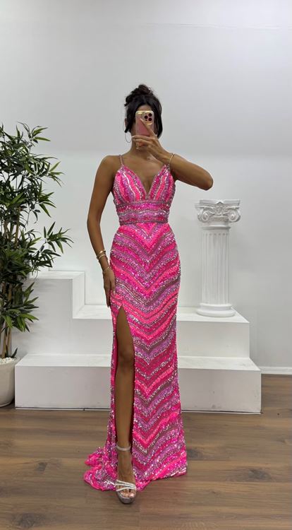 Neon Pembe İp Askılı Özel El İşlemesi Abiye Elbise