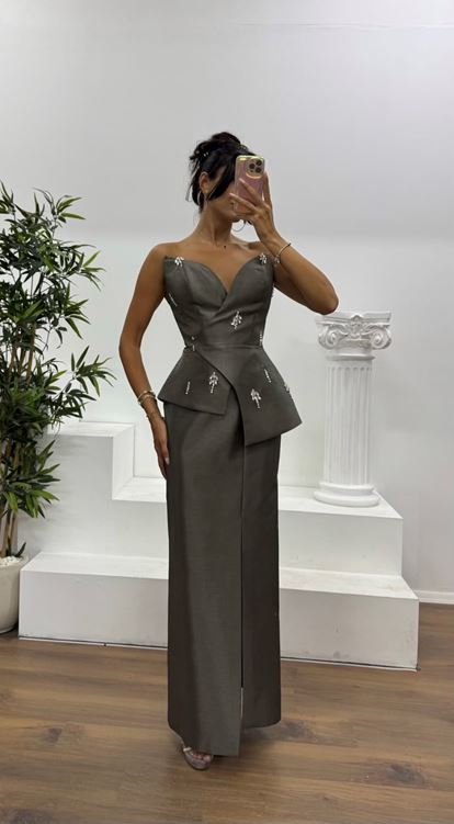 Haki İşleme Detay Etek Takım Elbise