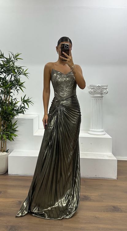 Siyah-Gold Straplez Piliseli Abiye Elbise
