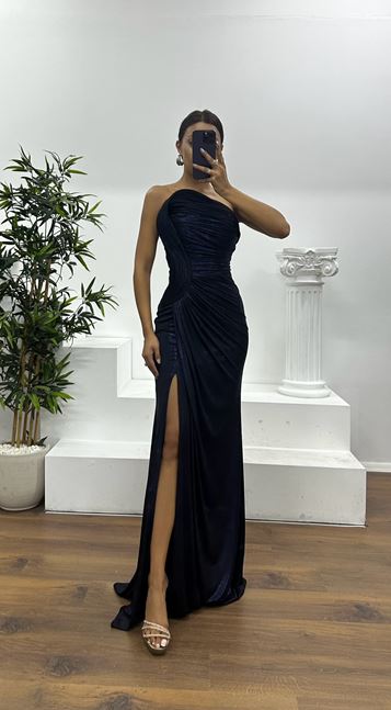 Robe de soirée bustier bleu marine