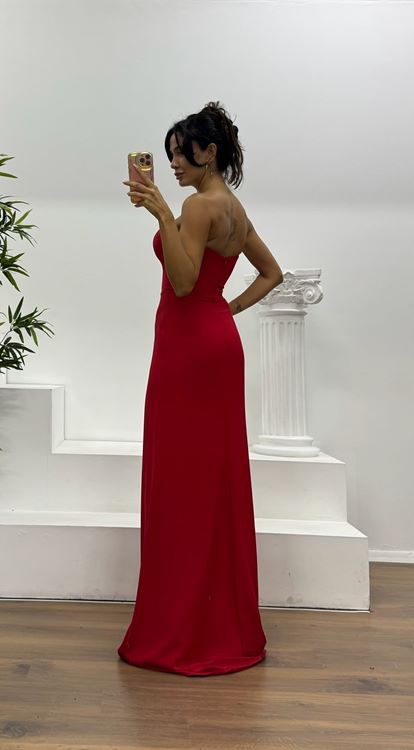 Kırmızı Straplez Çiçek Detay Abiye Elbise