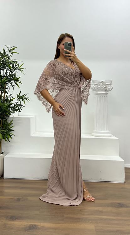 Abito da sera taglie forti in chiffon con dettagli in pizzo color visone