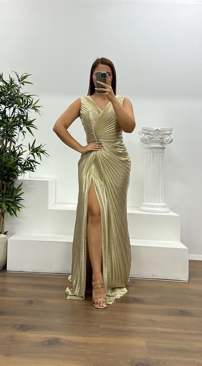 Gold V-Neck Stone Detail Plus Size Evening Dress