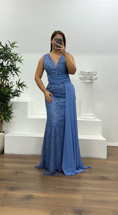 Mavi V Yaka Bel Detay İşlemeli Büyük Beden Abiye Elbise