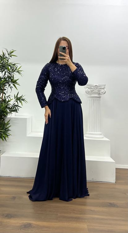Marineblaues  langärmeliges Pailletten Abendkleid in Übergröße
