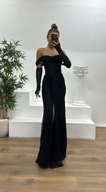 Black Pearl Lace Evening Dress