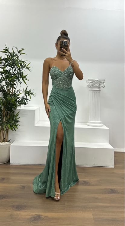 Cagla – Trägerloses, glitzerndes Abendkleid