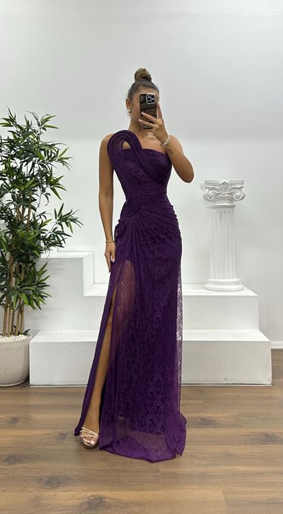 Mor Straplez Dantel Abiye Elbise