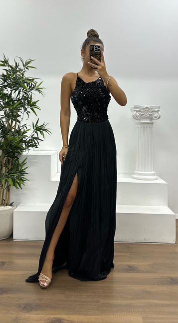 Siyah İp Askılı Örme Pullu Abiye Elbise