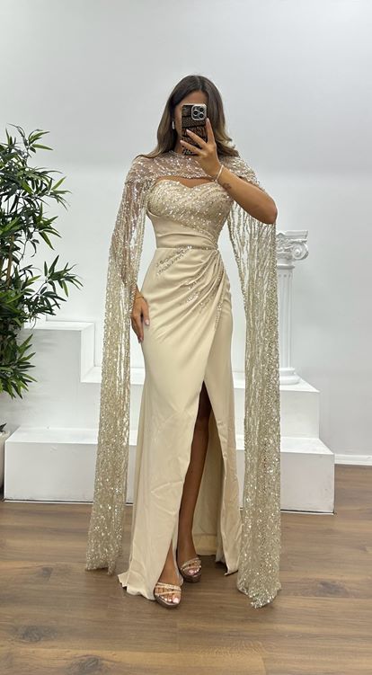 Goldfarbenes  trägerloses  besticktes Cape Abendkleid