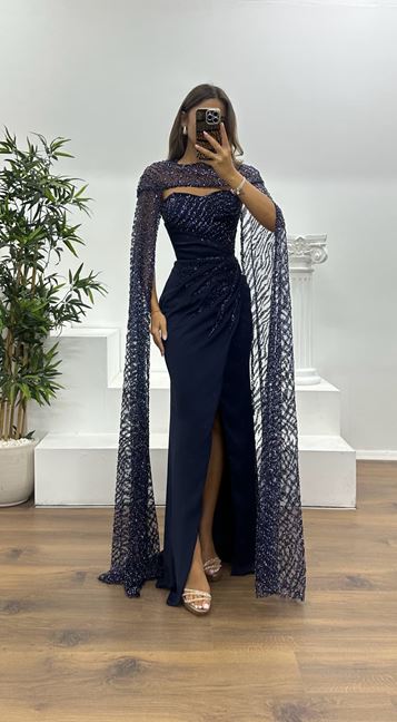 Lacivert Straplez İşlemeli Pelerinli Abiye Elbise