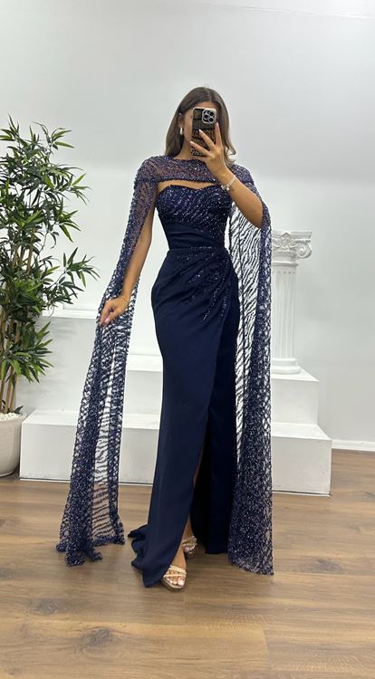 Lacivert Straplez İşlemeli Pelerinli Abiye Elbise