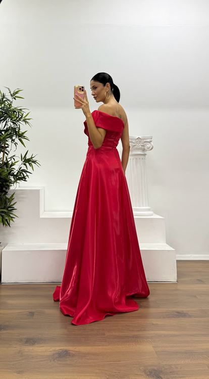 Kırmızı Tek Omuz Kabarık Abiye Elbise