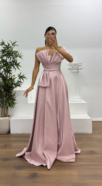 Robe de soirée bouffante à une épaule poudre