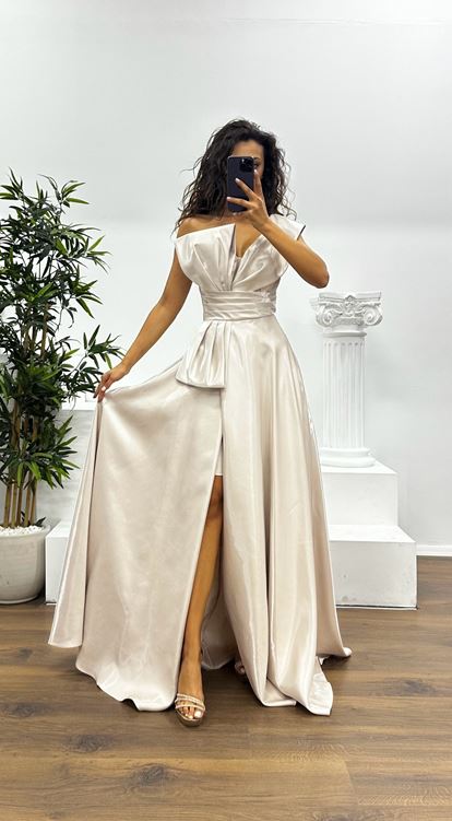 Robe de soirée bouffante asymétrique en pierre