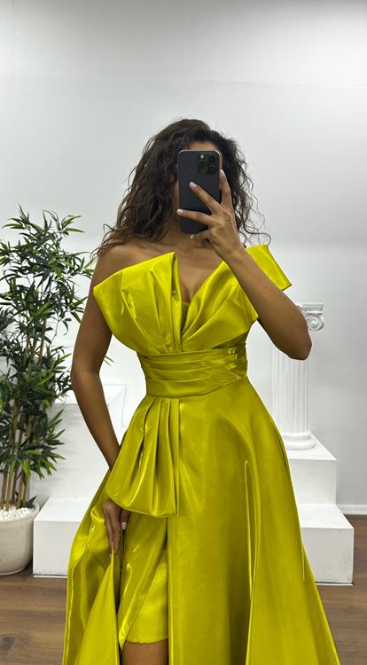 Elma Yeşili Tek Omuz Kabarık Abiye Elbise