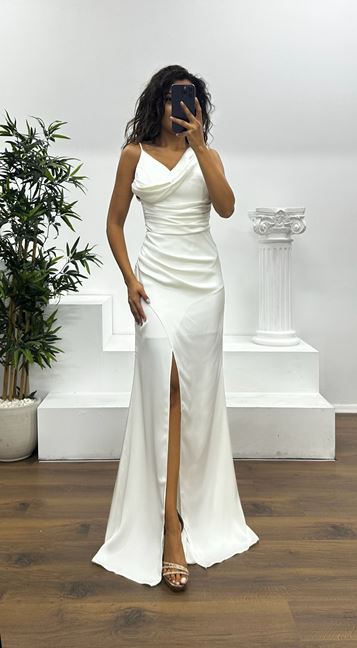 Beyaz Drapeli Saten Abiye Elbise