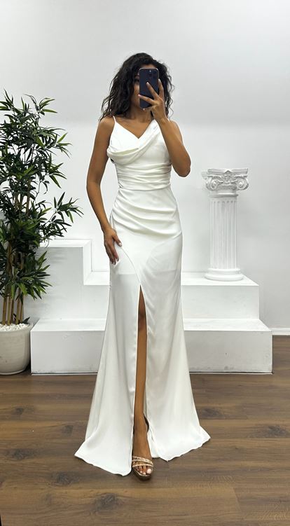 Beyaz Drapeli Saten Abiye Elbise