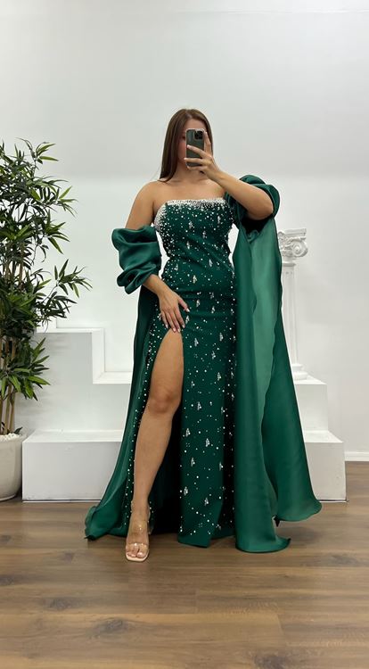 Abito da sera verde taglie forti con maniche a palloncino e dettagli in perle