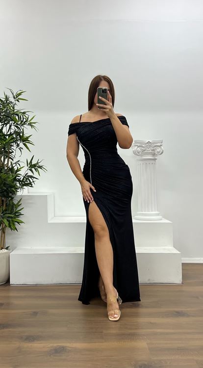 Schwarzes  glitzerndes Abendkleid in Übergröße mit U Boot Ausschnitt