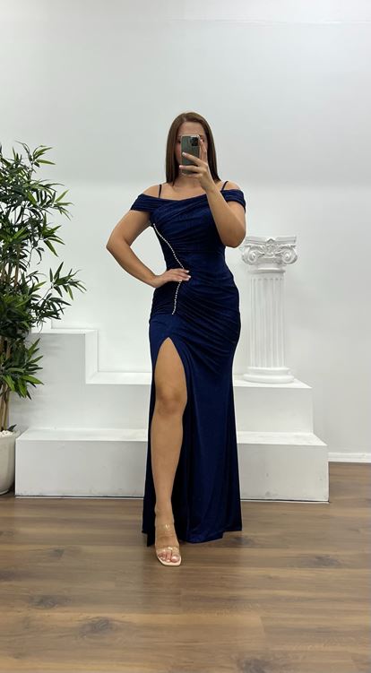 Abito da sera blu navy con scollo a barca e dettagli glitterati  taglie forti 