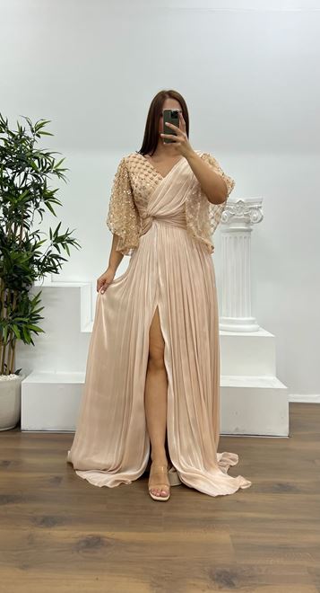 Gold Embroidery Detail Plus Size Evening Dress