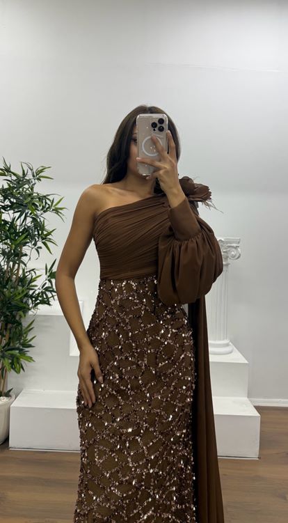 Kahve Tek Kol İşleme Detay Abiye Elbise