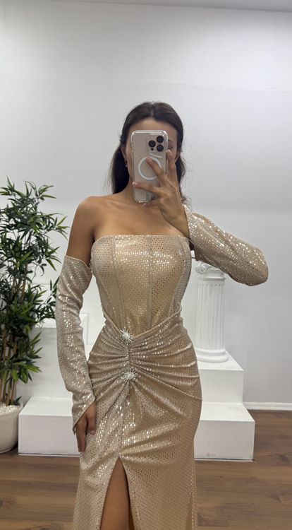Gold Straplez Broş Detay Abiye Elbise