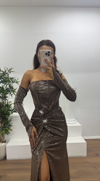 Kahve Straplez Broş Detay Abiye Elbise