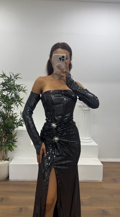 Siyah-Gümüş Straplez Broş Detay Abiye Elbise