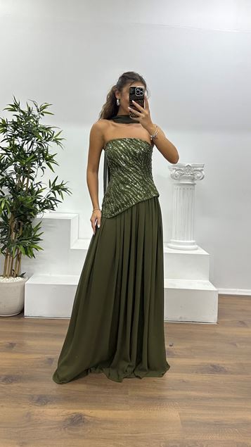 Khakifarbenes, asymmetrisch geschnittenes, trägerloses Abendkleid