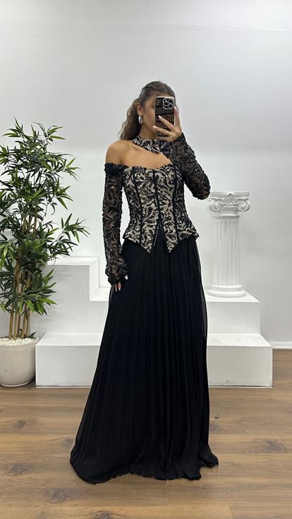 Siyah Kayık Yaka Abiye Elbise