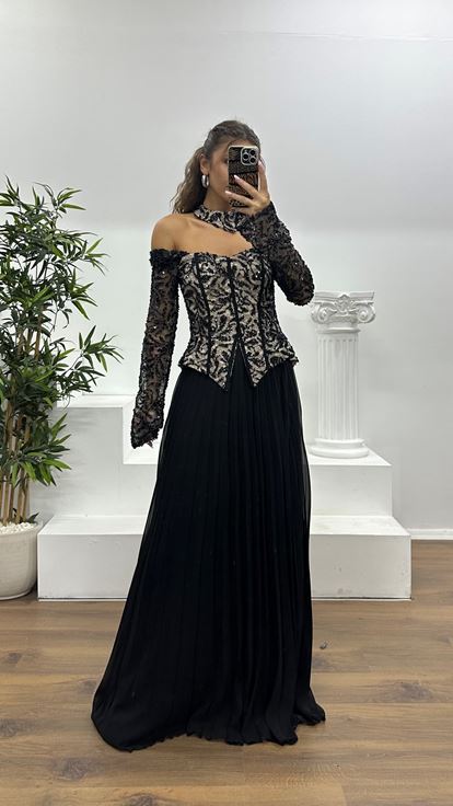 Siyah Kayık Yaka Abiye Elbise