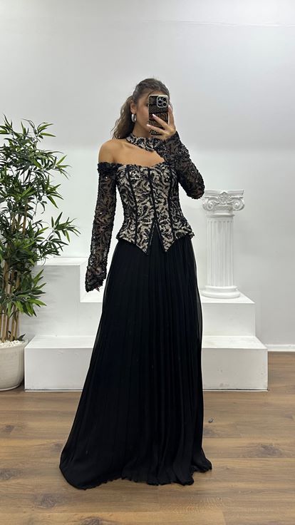 Siyah Kayık Yaka Abiye Elbise