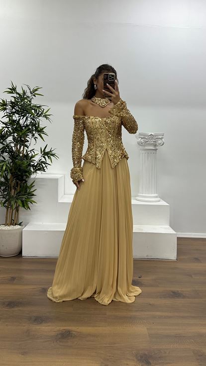 Gold Kayık Yaka Abiye Elbise