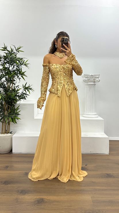 Gold Kayık Yaka Abiye Elbise