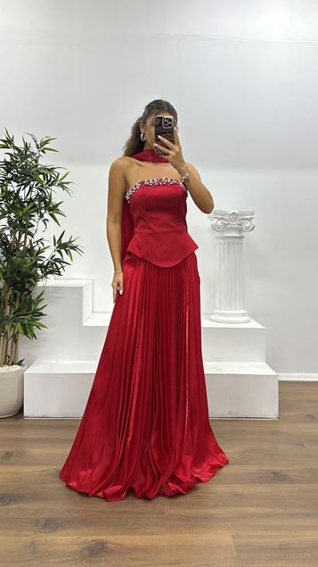 Kırmızı Straplez Saten Abiye Elbise