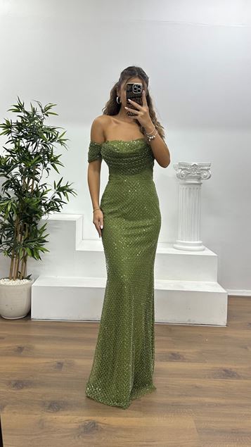 Khakifarbenes besticktes Abendkleid mit U-Boot-Ausschnitt