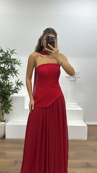 Kırmızı Straplez Şifon Detay Abiye Elbise