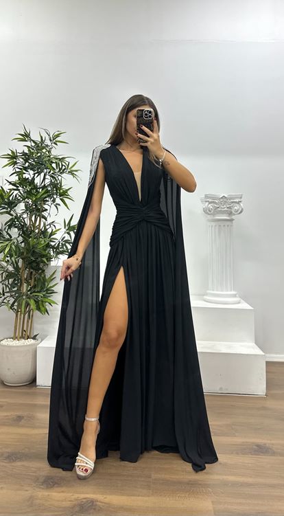 Schwarzes schulterfreies  verziertes Abendkleid