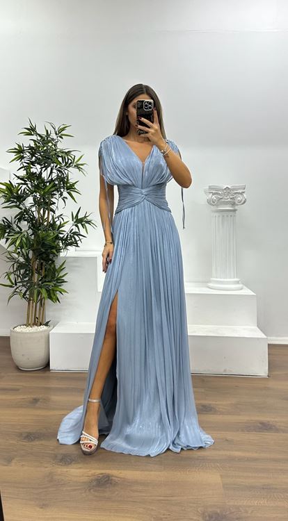 Graues, plissiertes Abendkleid mit V-Ausschnitt