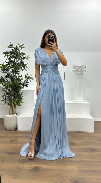Graues, plissiertes Abendkleid mit V-Ausschnitt